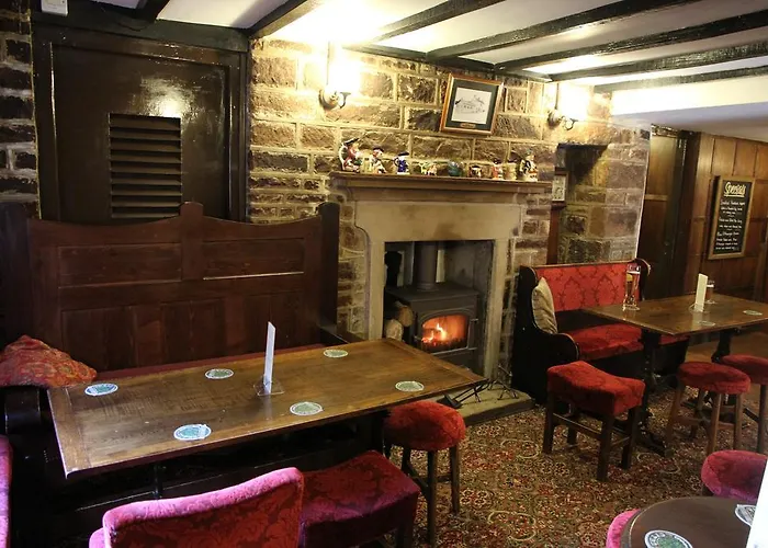 Family Hotel: The Jug And Glass Inn
