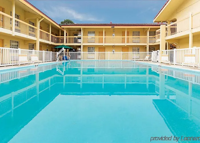 All Motels Days Inn By Wyndham Jacksonville Baymeadows