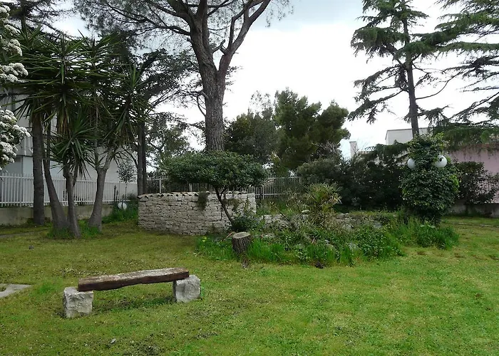  Villa Garden