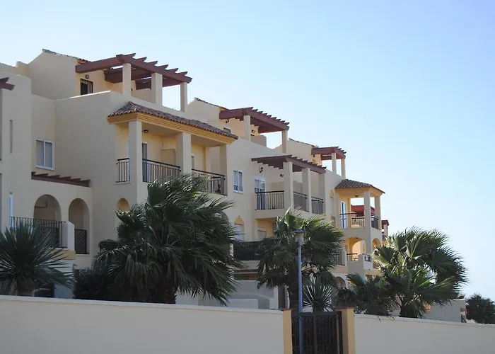 Apartamento con Piscina
