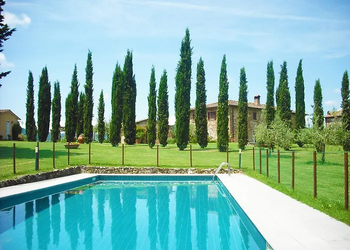 Villa con piscina: Agriturismo La Scarpaia