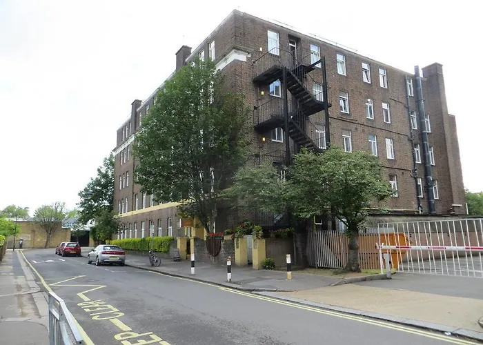 The Hostels Abercorn House