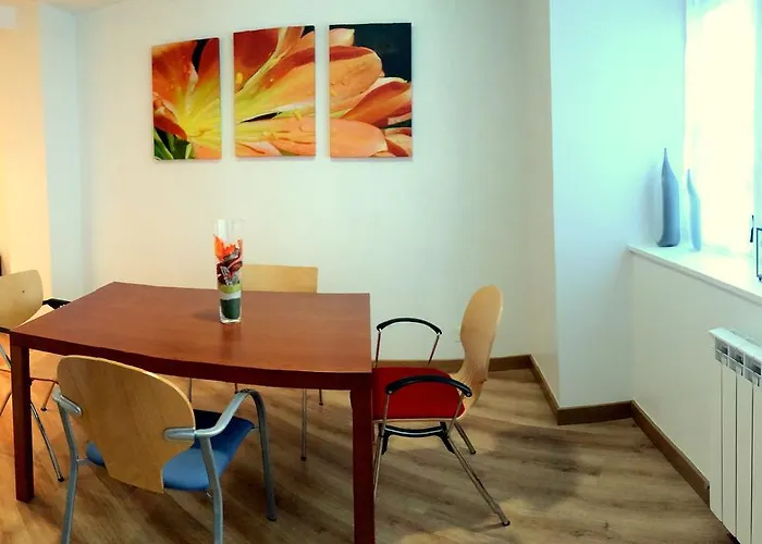 Hotel cerca del colegio: Apartamentos Grosen