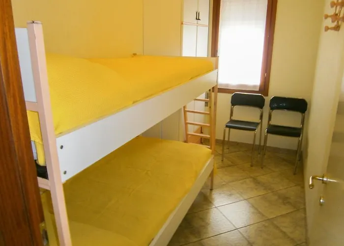 Hotel sulla spiaggia: Condominio Sole - Agenzia Cocal