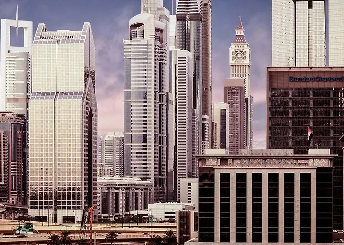 Central hotel: Carlton Downtown Hotel