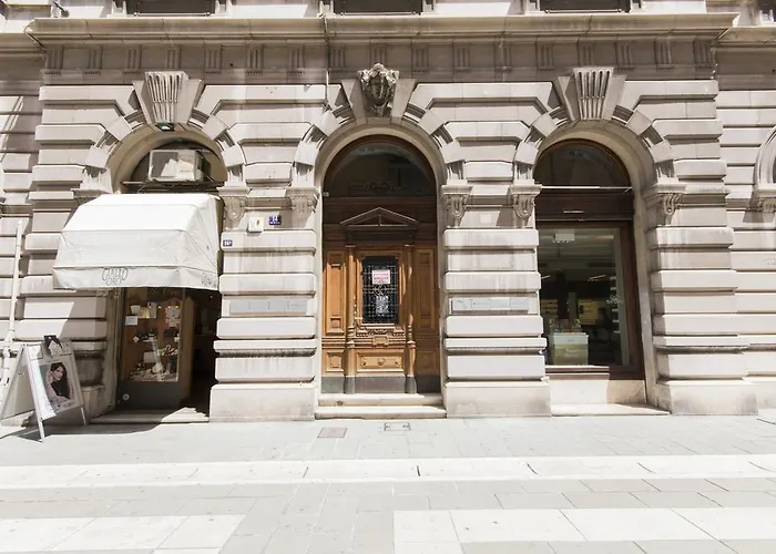 La villa: Residenza Degli Artisti