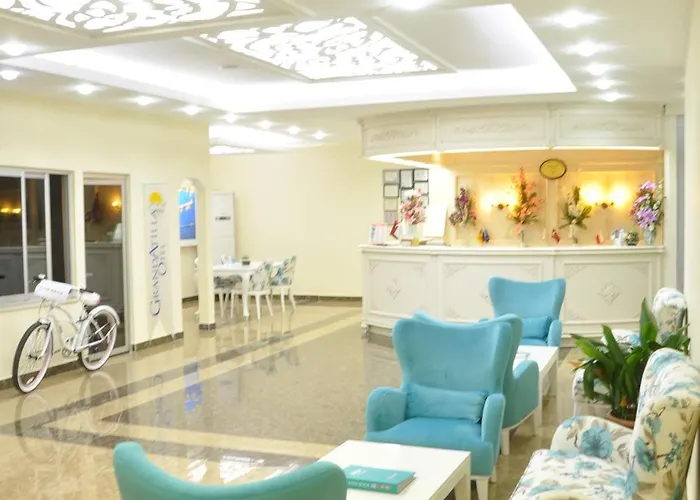 Grand Ati̇Lla