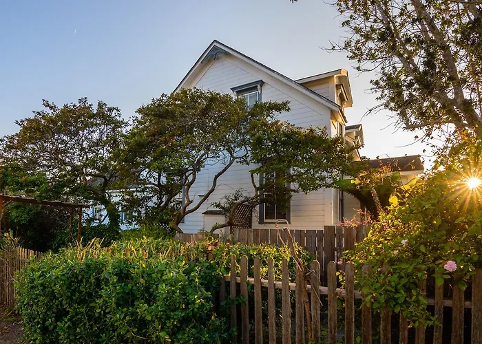 Nicholson House Inn & Spa