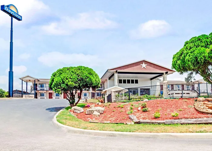 Days Inn By Wyndham Boerne