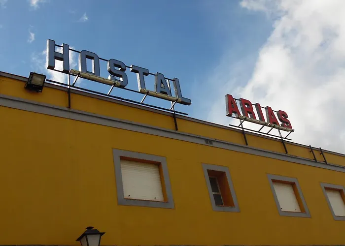 Hotel cerca del colegio: Hostal Arias