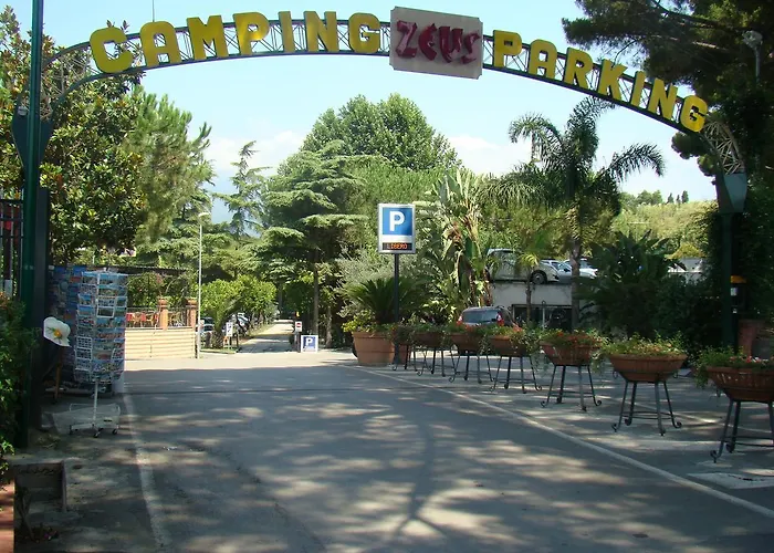 Hotel vicino al College: Camping Zeus