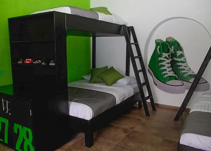 Albergue: Hostal El Armario
