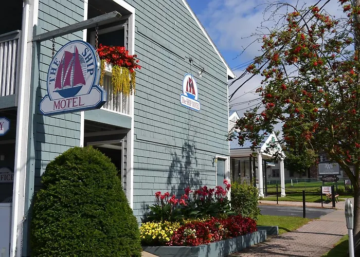 Motel: The Ship Motel