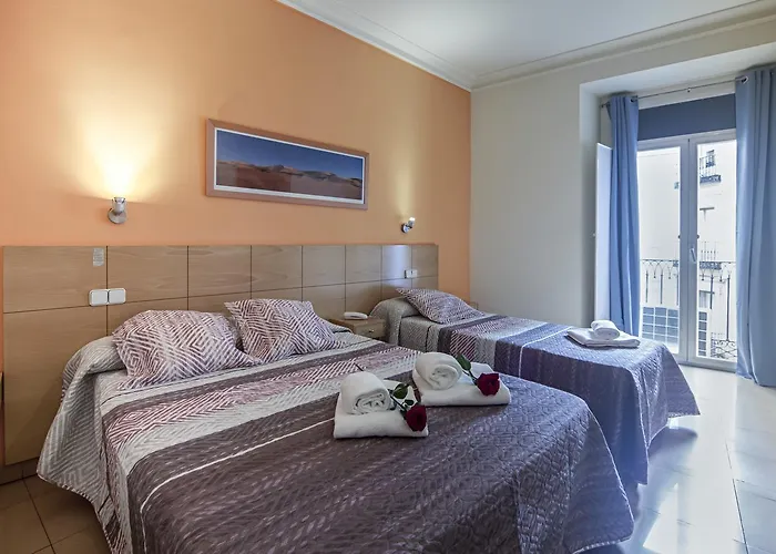 Hotel de 3 estrellas: INTER Puerta del Sol Pension