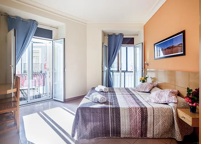 Hotel de 3 estrellas: INTER Puerta del Sol Pension