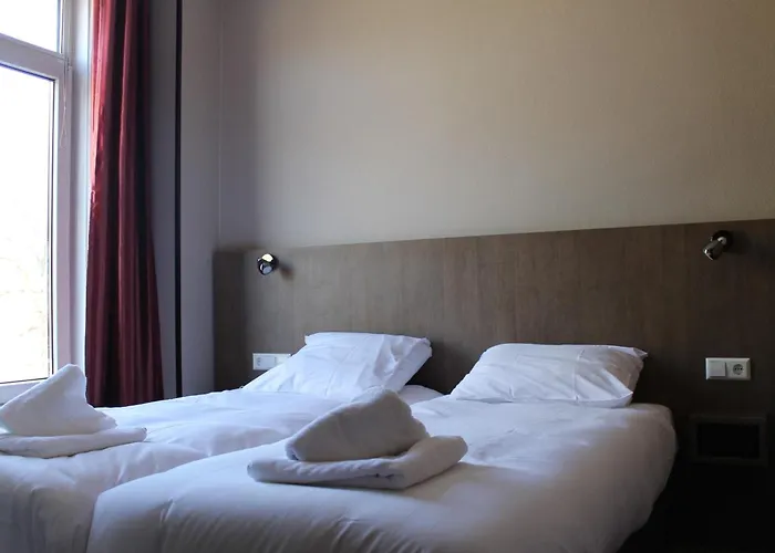 Hotel: Aston City Hotel