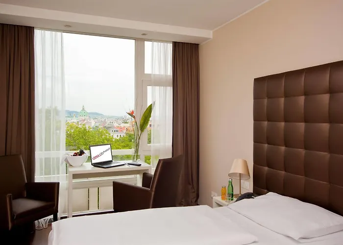 Pakat City Vienna