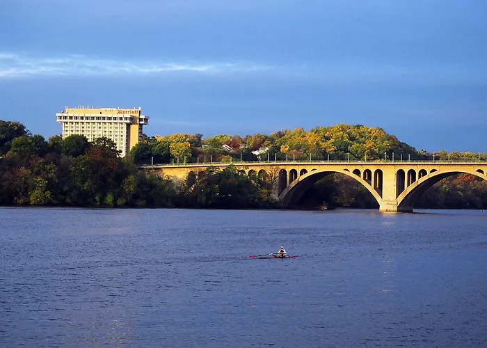 Central hotel: Key Bridge Marriott