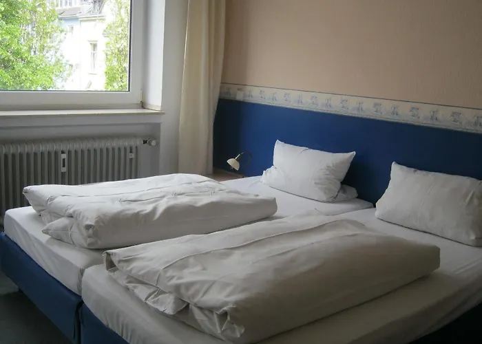 Eu Centralhotel Im Toennchen