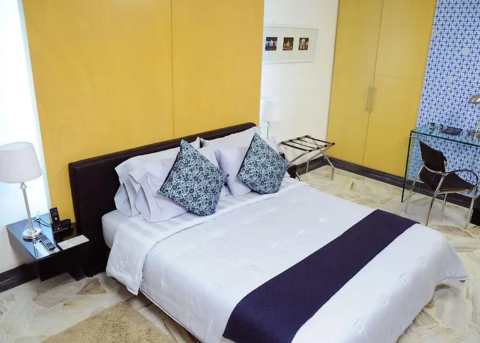 Сity center hotels Ofihotel Versalles