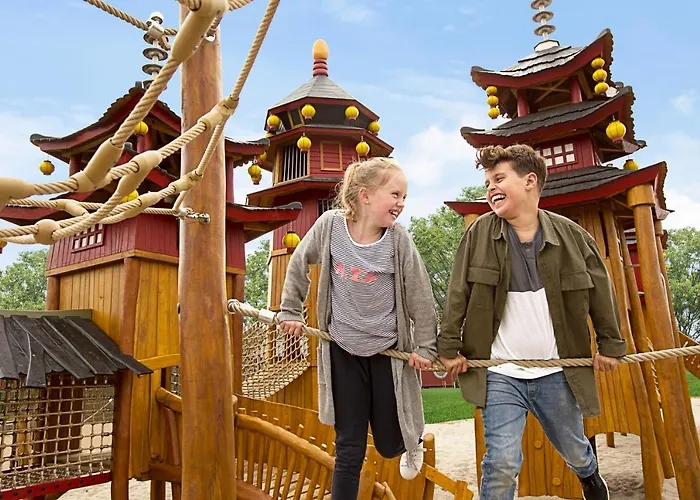 Legoland Wilderness Barrels & Cabins