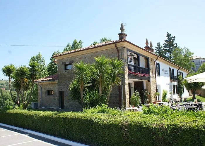  Colonial De Santillana