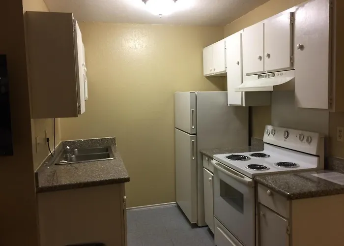 Ranch House Inn & Suites