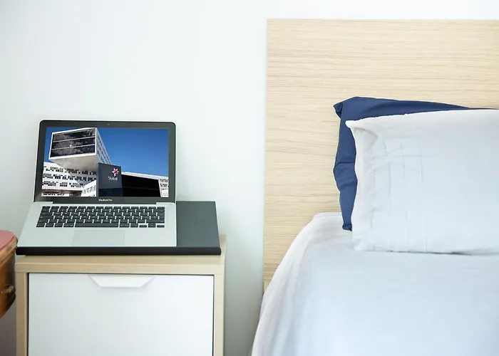 Room In Isole