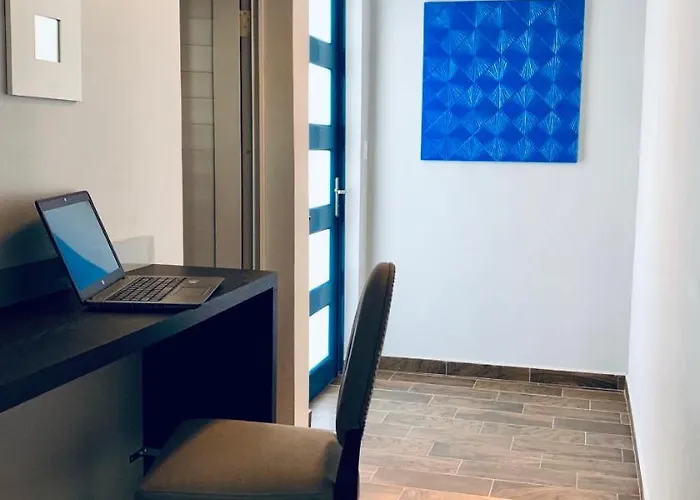 Modern Suite #0 - Best Location