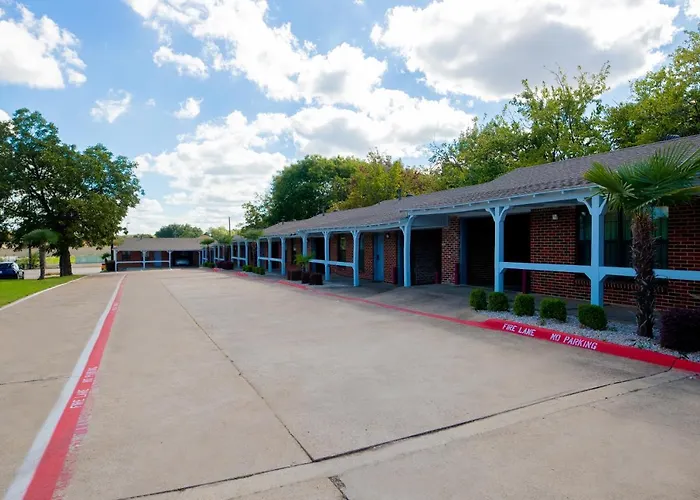 Motels Inn Of The Dove Dallas