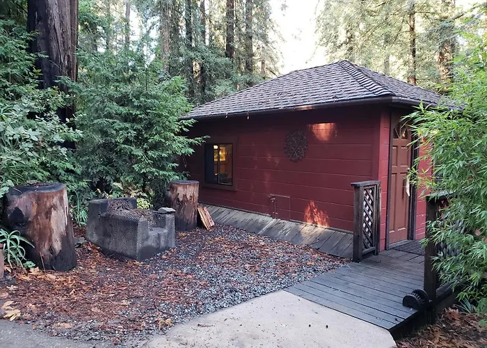 Riverside Campground & Cabins