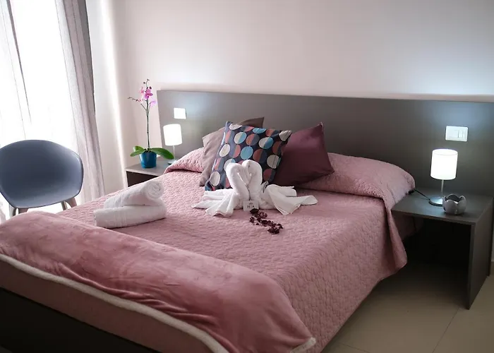 Hoa Suites