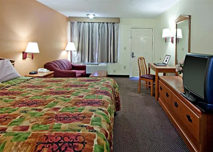 Rodeway Inn Canton I-55