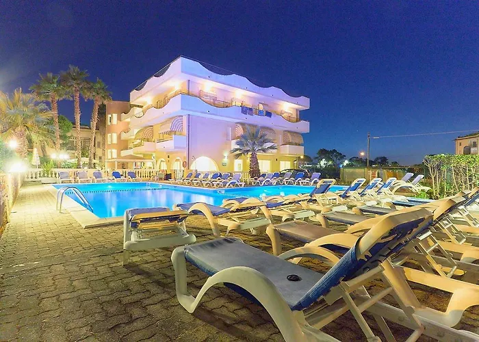  Rivadoro-Spiaggia Ombrellone E Lettini-Piscina-Parcheggio