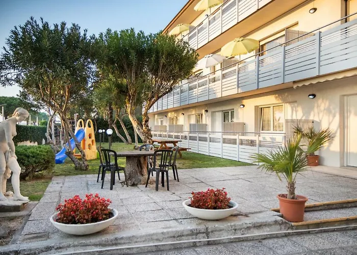 Ferienvermietung: Yachting Residence