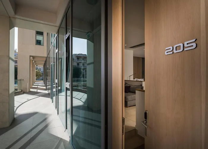 Hotel familiar: Trianon Luxury Apartments & Suites
