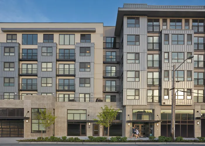 Oakwood South Lake Union