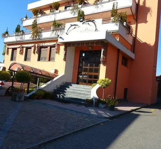 Hotel 3 stelle: Albergo Ristorante Il Delfino