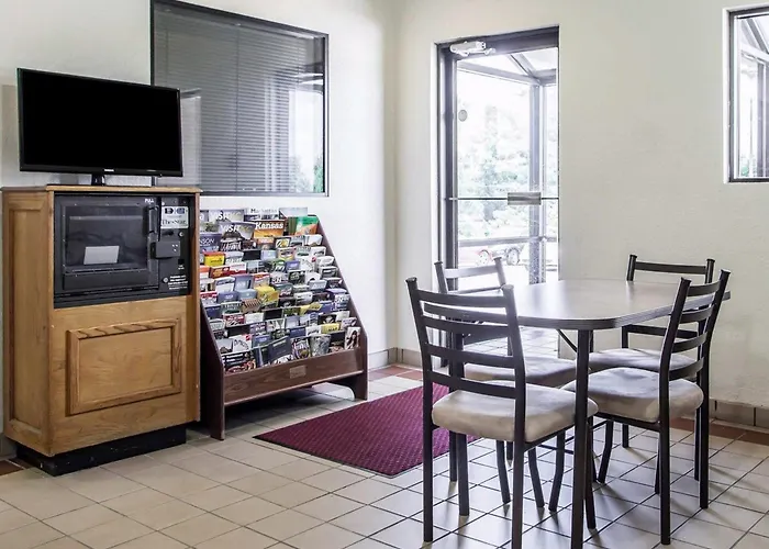 Hotel with view: Kci Lodge