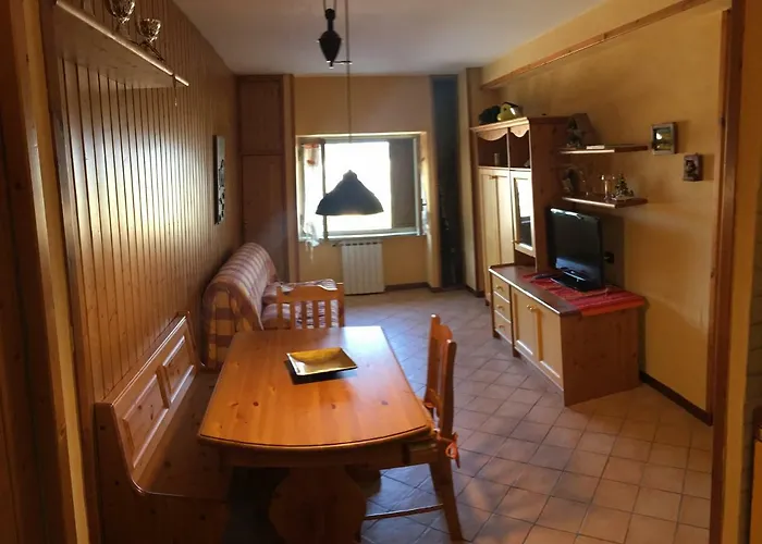 Casa vacanza: Villaggio dello sciatore residence paradiso appartamenti e monolocale