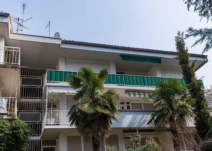 Hotel nahe College: Apartment Pical