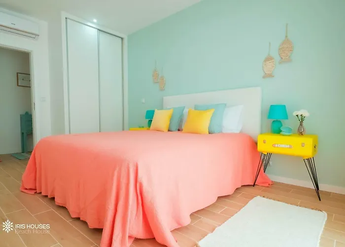 Iris Apartment