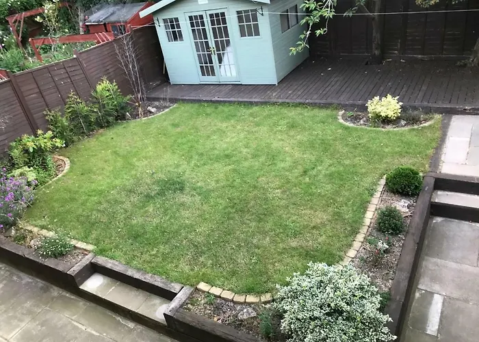 Guest house: Sage House