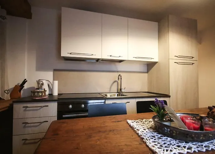 Casa vacanza: Maison D'Antan Alloggio ad uso turistico VDA CHARVENSOD n 0022