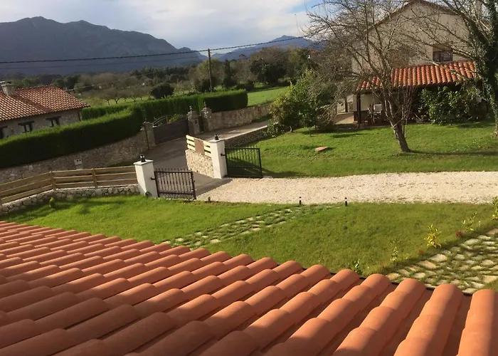 La Llastra De Garaña