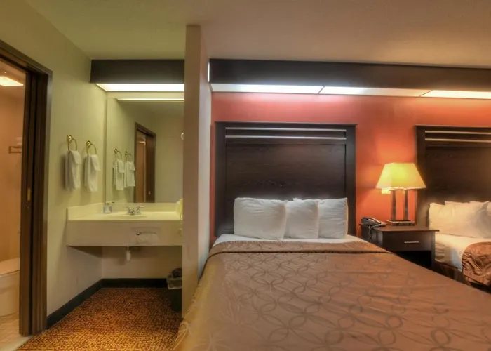 Smoky Mountain Inn & Suites