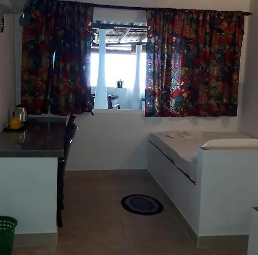 Anicia Beach House