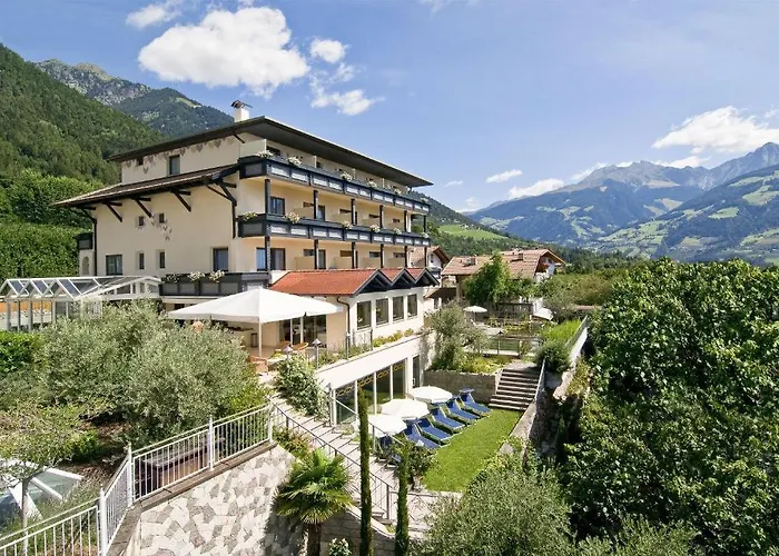 4-Sterne-Hotel: Alpentirolis