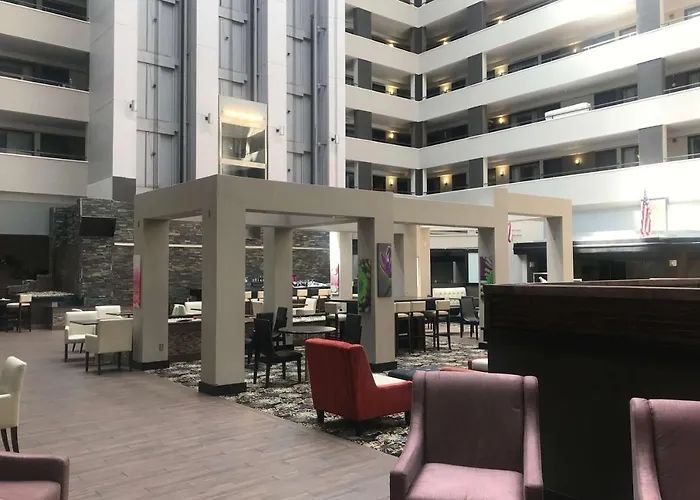 Ramada By Wyndham Southfield