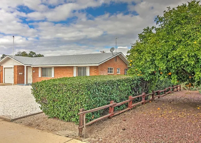 Catalina Mtn Views, Bbq Ready: Cozy Tucson House